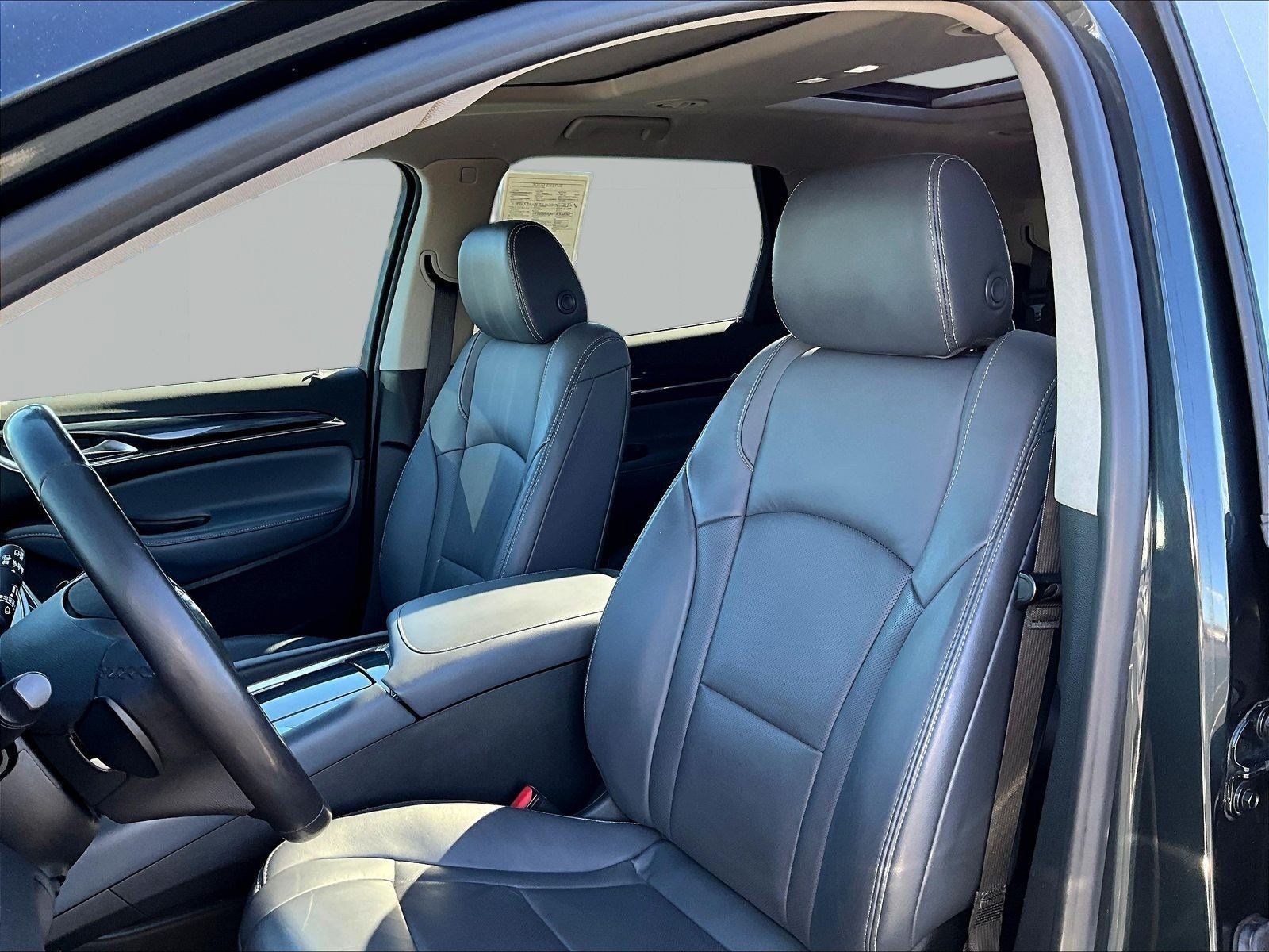 Used 2018 Buick Enclave Premium w/ Experience Buick Package FWD image 21