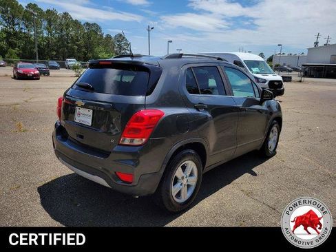 Used 2017 Chevrolet Trax LT FWD image 6