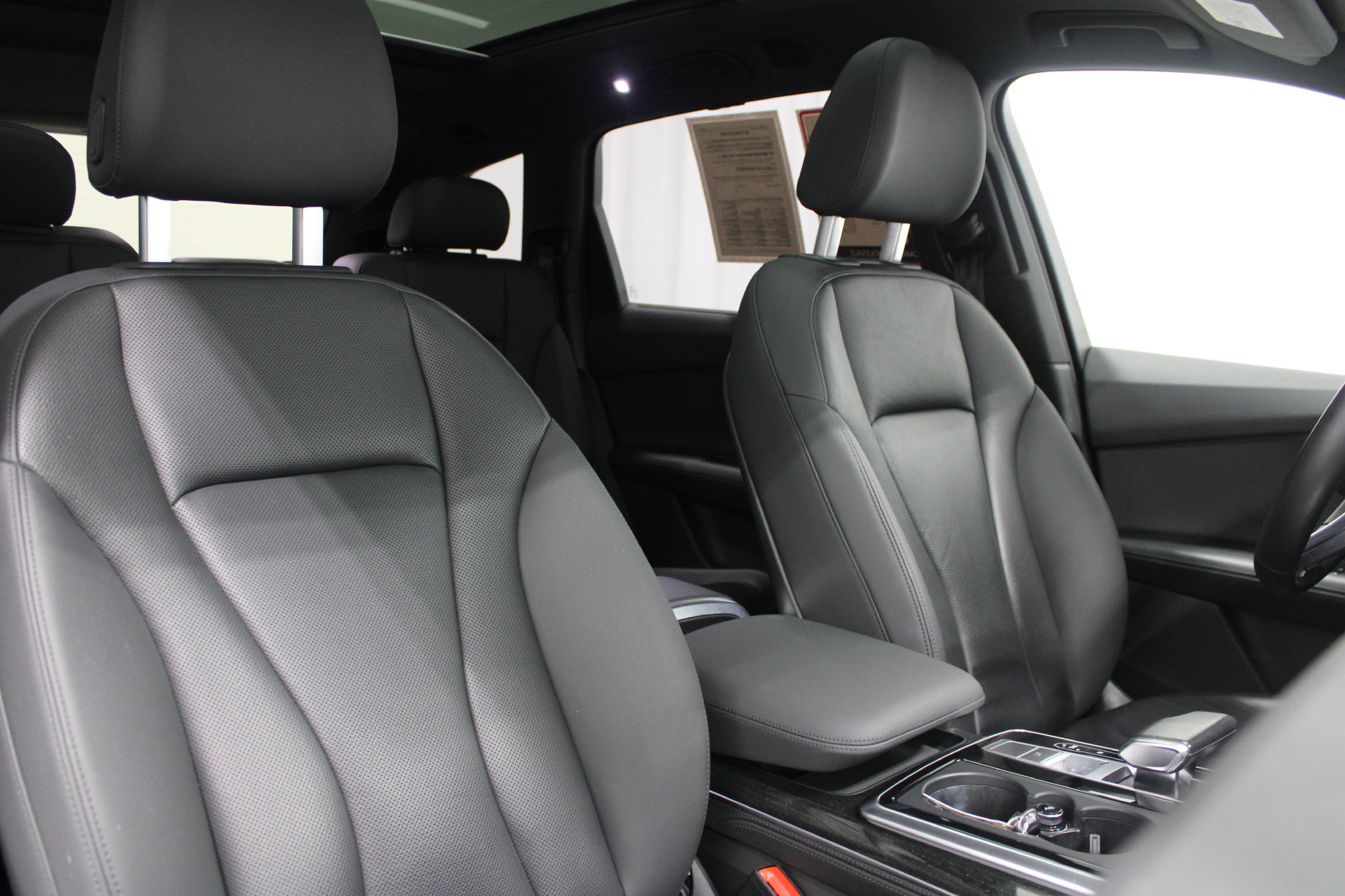 Used 2021 Audi Q7 3.0T Prestige w/ Prestige Package AWD/4WD image 27