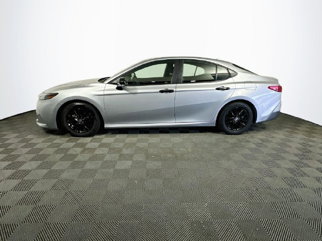 Certified 2025 Toyota Camry LE FWD image 5