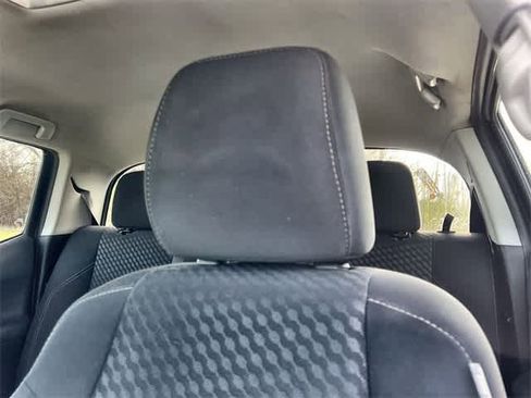 Used 2021 Toyota Tacoma SR5 w/ Trail Edition image 25