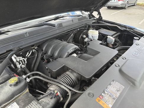 Used 2020 GMC Yukon XL Denali RWD image 15