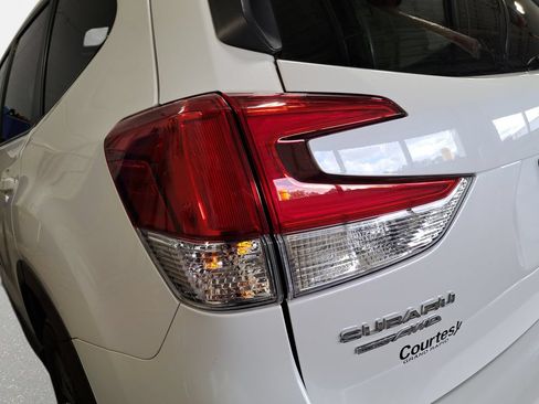 Used 2022 Subaru Forester Premium AWD/4WD image 33