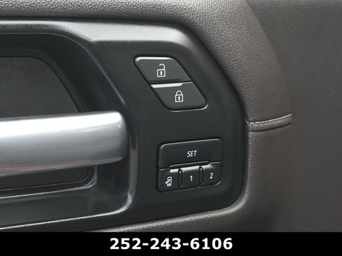 Used 2021 GMC Sierra 1500 SLT w/ SLT Premium Plus Package AWD/4WD image 12