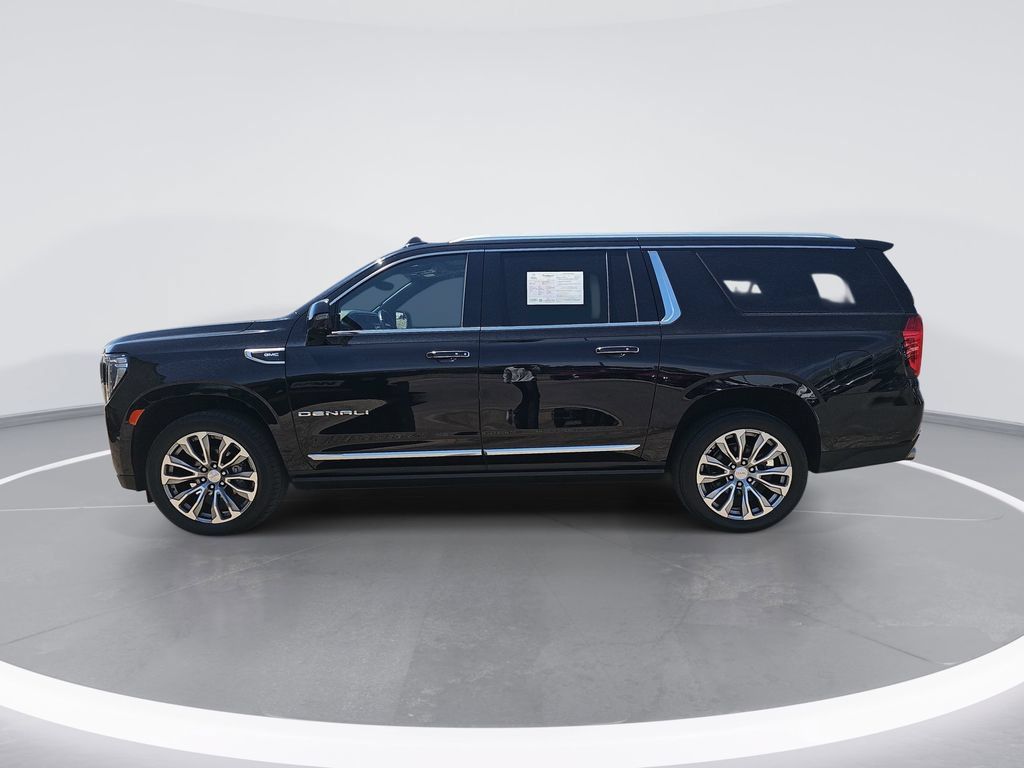 Certified 2021 GMC Yukon XL Denali w/ Denali Premium Package AWD/4WD image 7