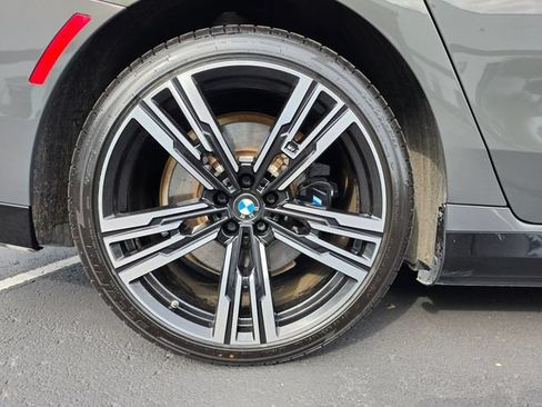 Used 2023 BMW i7 xDrive60 AWD/4WD image 6