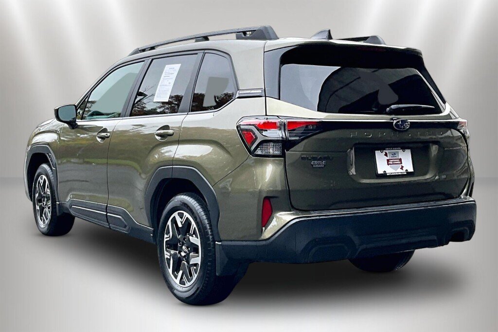 Certified 2026 Subaru Forester Premium AWD/4WD image 4