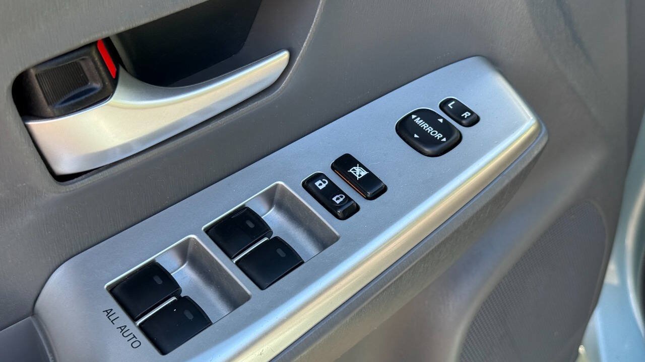 Used 2014 Toyota Prius V Three FWD image 17