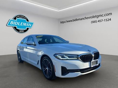 Used 2023 BMW 530e xDrive image 1