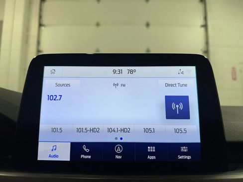 Used 2020 Ford Escape Titanium AWD/4WD image 29