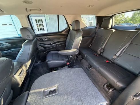 Used 2019 Chevrolet Traverse RS AWD/4WD image 11