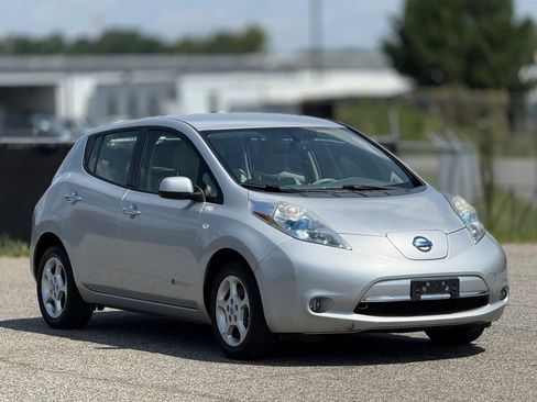 Used 2012 Nissan Leaf SL w/ Recycling/Organizational Pkg FWD image 1