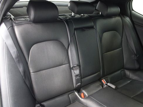 Used 2019 Kia Stinger GT1 image 28