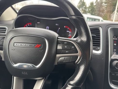 Used 2020 Dodge Durango SXT image 25