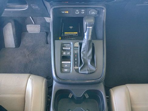 Used 2023 Honda CR-V EX-L image 12