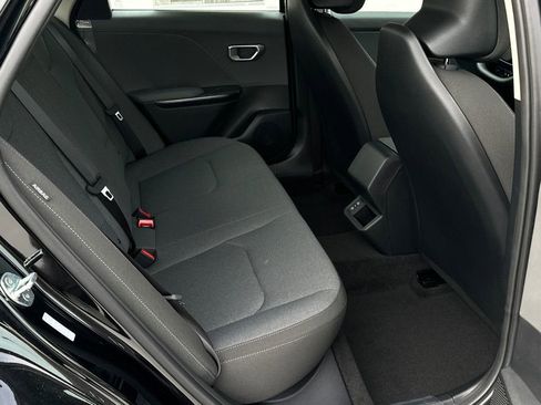 New 2025 Kia K4 LXS image 14