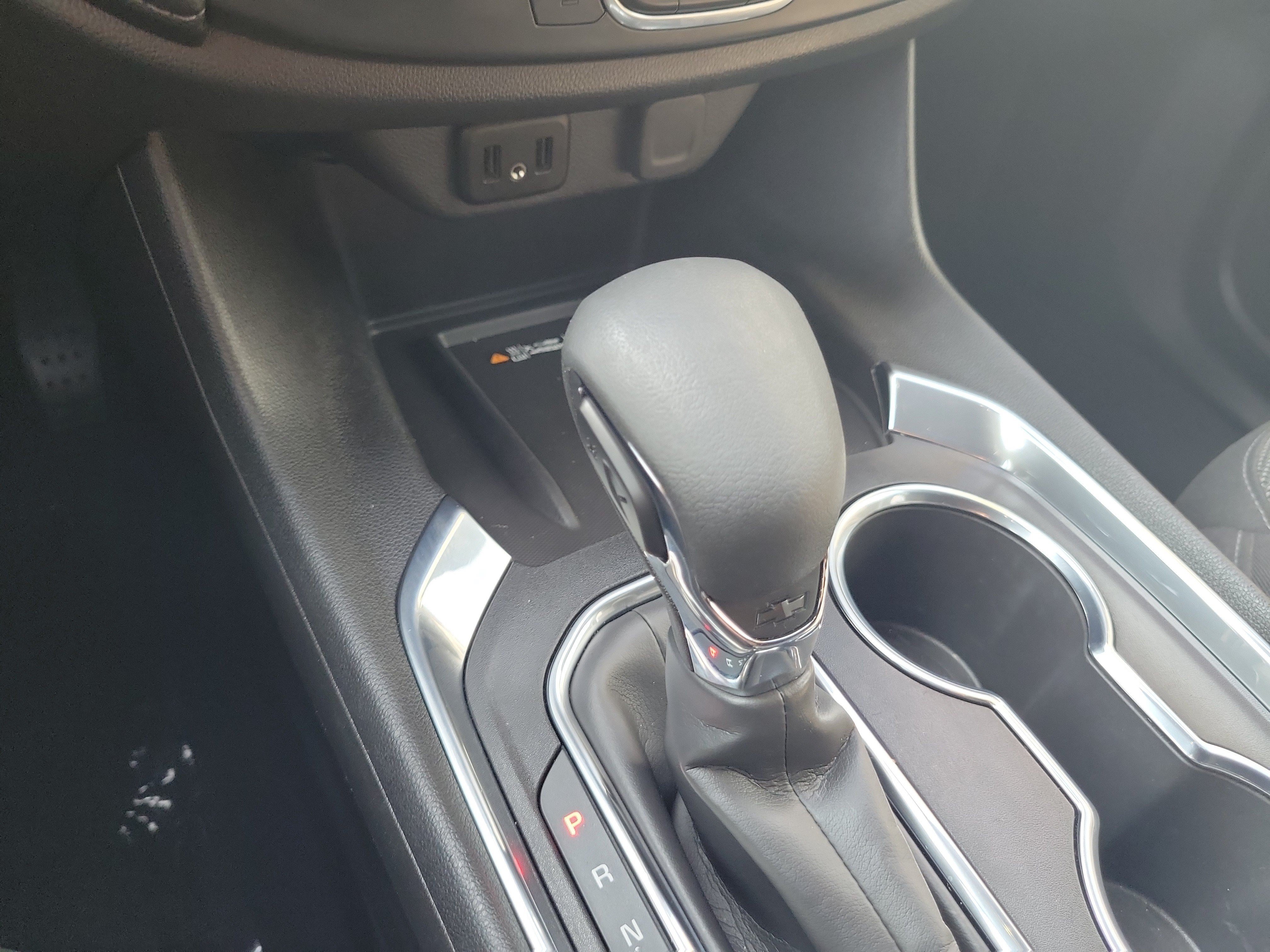 Used 2023 Chevrolet Traverse LT FWD image 30