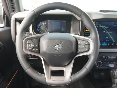 Certified 2023 Ford Bronco Badlands AWD/4WD image 9
