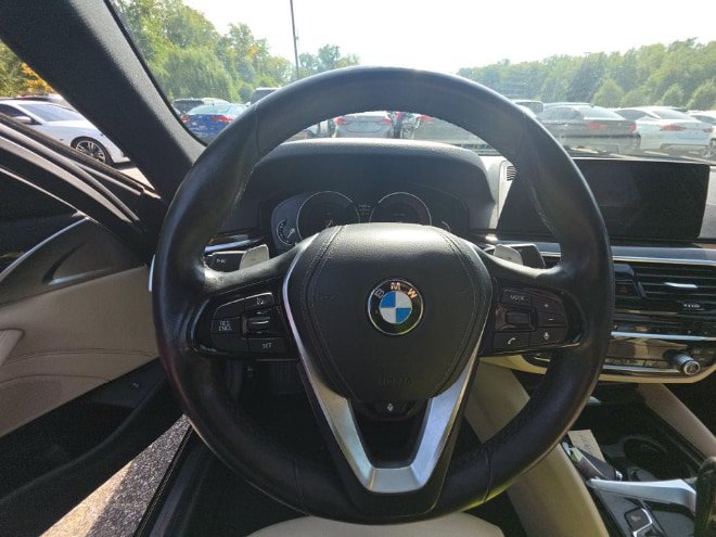 Used 2017 BMW 540i xDrive AWD/4WD image 10