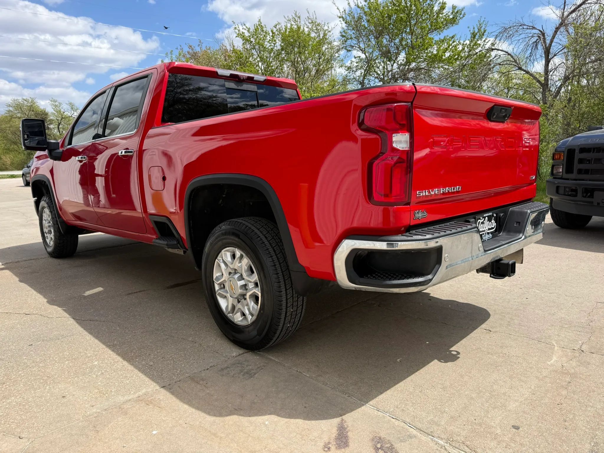 Used 2022 Chevrolet Silverado 2500 LTZ w/ LTZ Convenience Package AWD/4WD image 5