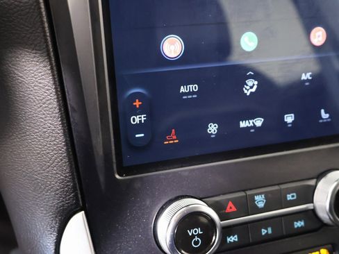 Used 2024 Ford Edge SEL image 7