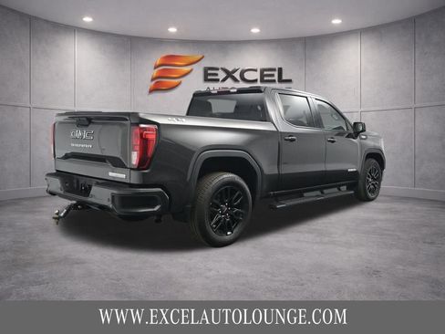 Used 2021 GMC Sierra 1500 Elevation w/ LPO, Elevation Black Package AWD/4WD image 9
