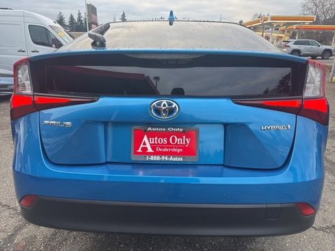 Used 2022 Toyota Prius LE image 6