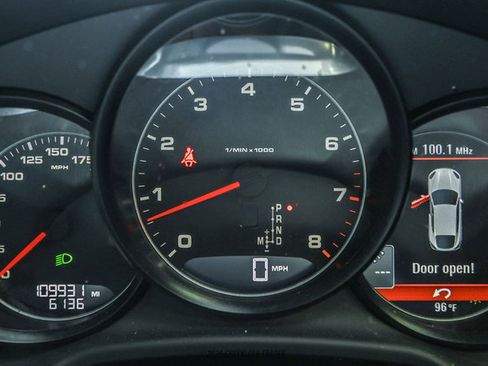 Used 2011 Porsche Panamera 4 AWD/4WD image 30