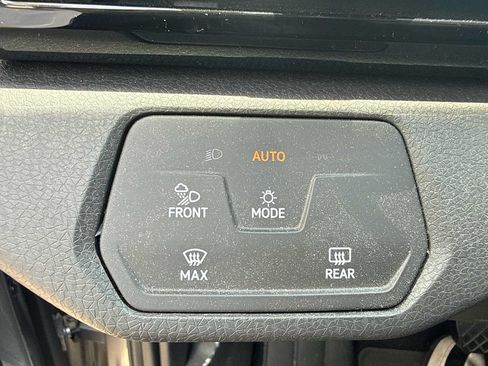 Used 2023 Volkswagen ID.4 Pro S RWD image 15