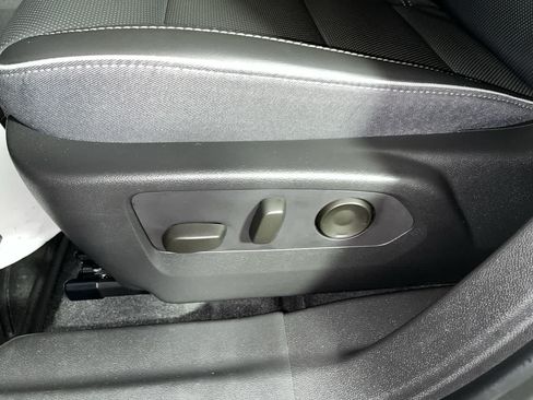 Used 2022 Buick Envision Essence w/ Safety Package FWD image 14