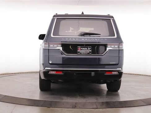 Used 2024 Jeep Grand Wagoneer Series III w/ HD Trailer Tow Package AWD/4WD image 11