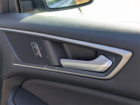 Used 2024 Ford Edge SEL image 30