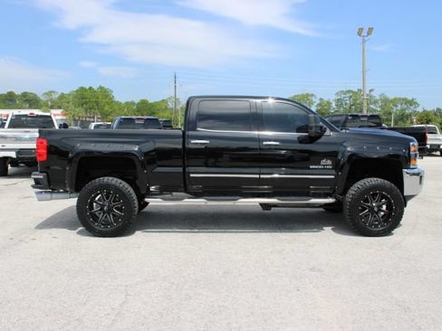 Used 2017 Chevrolet Silverado 2500 LTZ w/ Duramax Plus Package AWD/4WD image 13