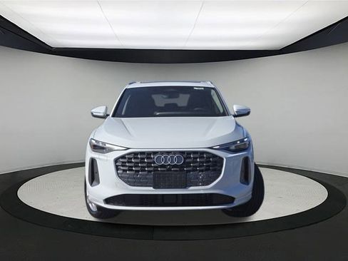 New 2025 Audi Q5 Premium Plus image 2