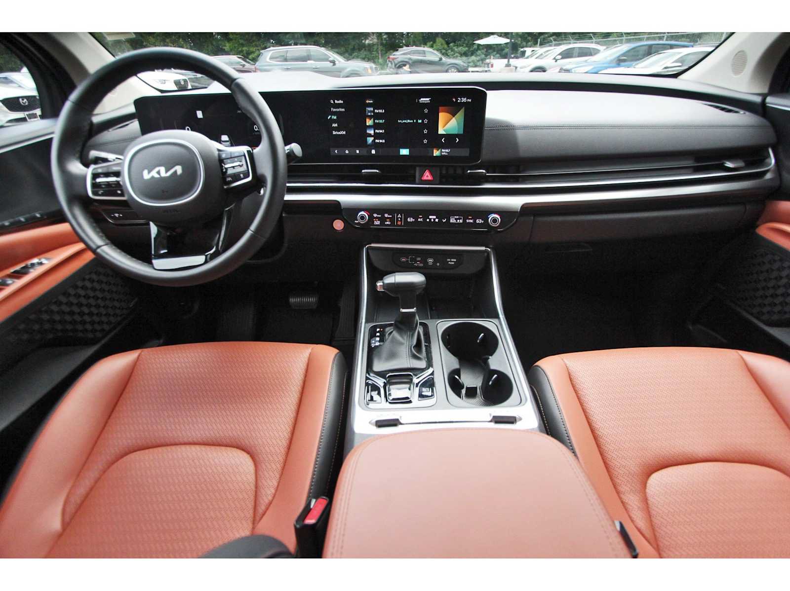 Used 2025 Kia Carnival SX Prestige FWD image 7
