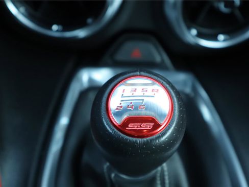 Used 2018 Chevrolet Camaro SS w/ Redline Edition RWD image 22