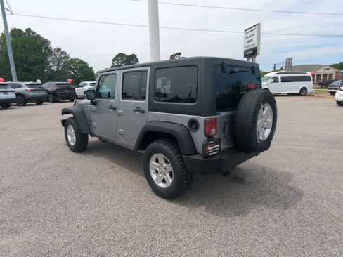 Used 2016 Jeep Wrangler Unlimited Sport w/ Quick Order Package 24S AWD/4WD image 6