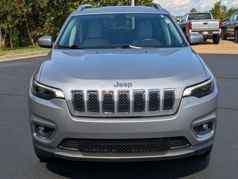Used 2019 Jeep Cherokee Limited w/ Luxury Group AWD/4WD image 9