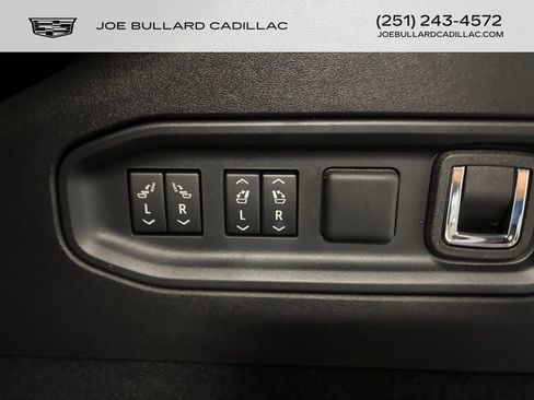 New 2026 Cadillac Vistiq Premium Luxury w/ LPO, Floor Liner Package image 25
