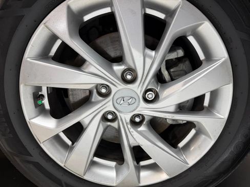 Used 2019 Hyundai Tucson Value FWD image 8
