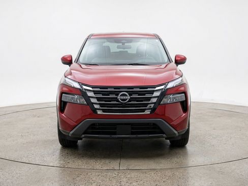 Used 2025 Nissan Rogue SV AWD/4WD image 2