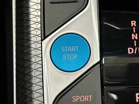 Used 2025 BMW i4 eDrive40 w/ Premium Package image 22