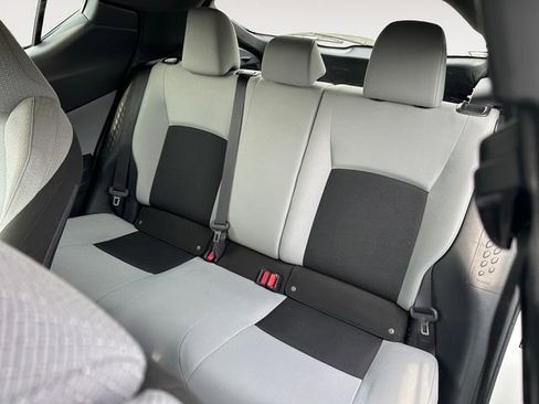 Used 2019 Toyota C-HR XLE image 13