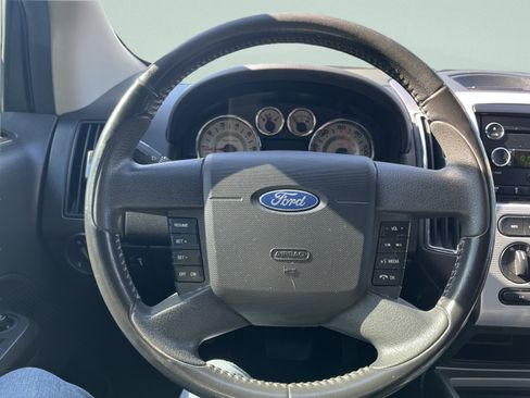 Used 2009 Ford Edge SEL FWD image 12