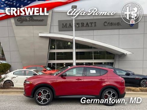 New 2024 Alfa Romeo Tonale Veloce image 8