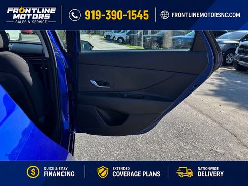 Used 2022 Hyundai Elantra SE FWD image 13
