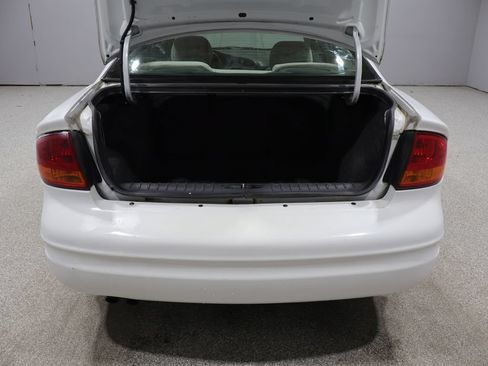 Used 2003 Oldsmobile Alero GL FWD image 19