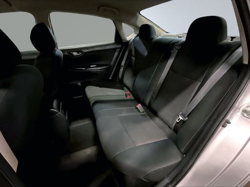 Used 2019 Nissan Sentra S image 29