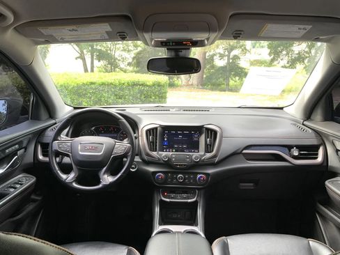 Used 2022 GMC Terrain AT4 AWD/4WD image 10