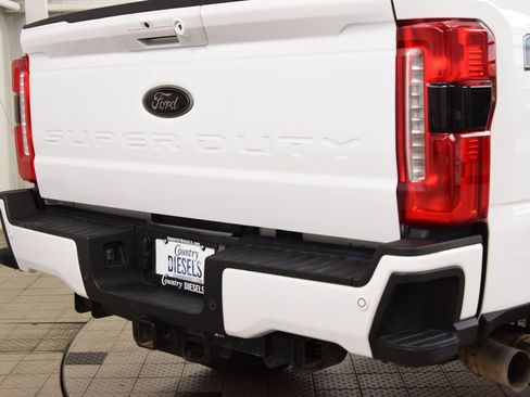 Used 2024 Ford F350 Lariat w/ Lariat Ultimate Package AWD/4WD image 18